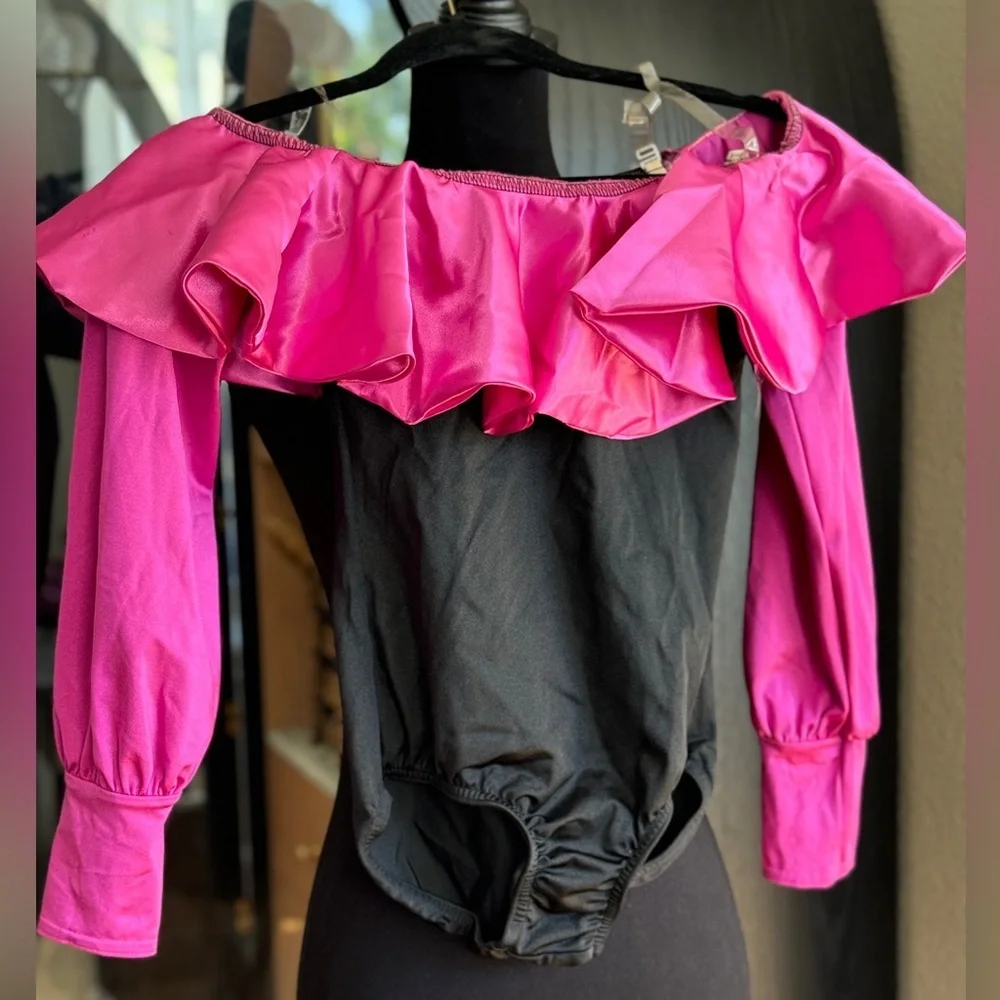 🌺 Kelle Black with Fushia Ruffles Bardot Style Jazz Dance Costume Size Child L